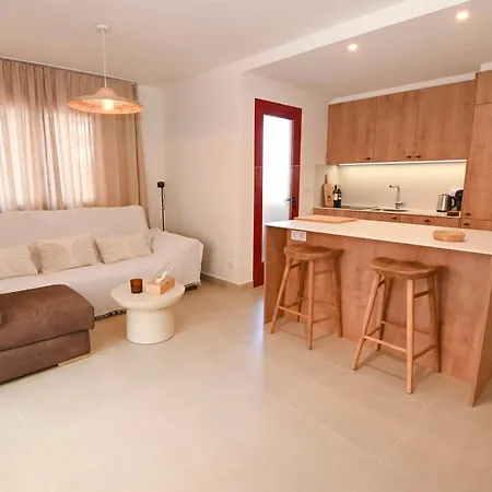 Ibiza Style Beachfront - Sea View & Pool 칼페